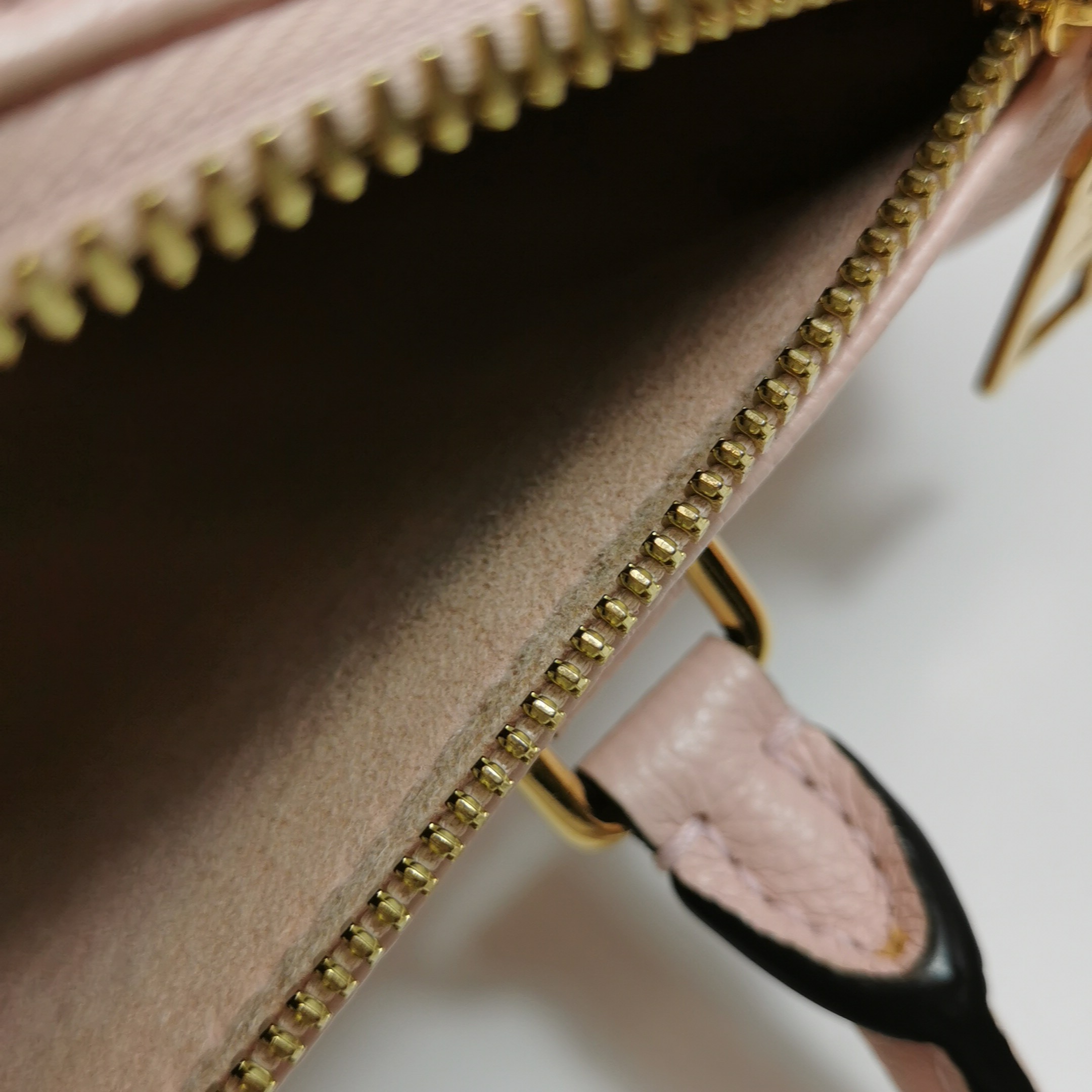 Louis Vuitton(LV) Papillon Handbag Bicolor Monogram Empreinte Giant BB — photo 11 of 14
