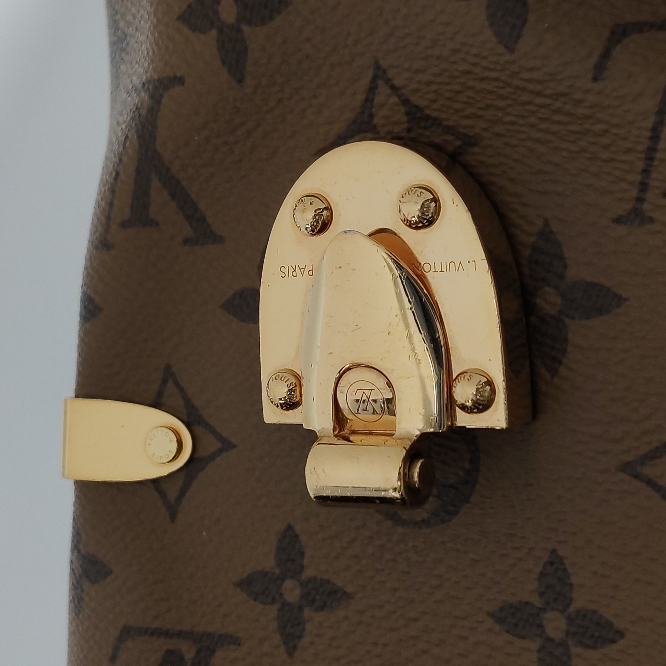 Louis Vuitton(LV) Camera Box Handbag Studded Reverse Monogram Canvas — photo 15 of 16