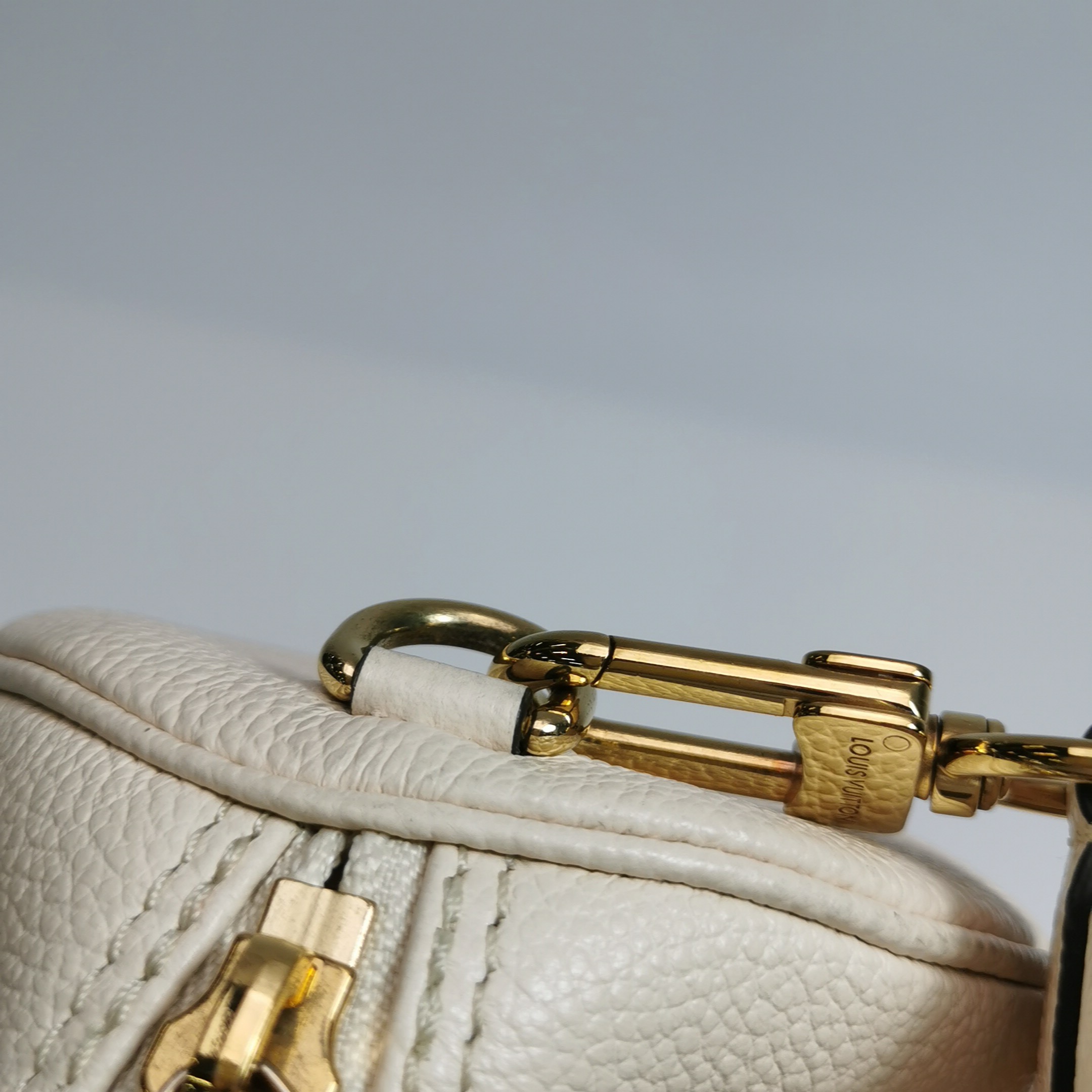 Louis Vuitton Papillon Handbag Bicolor Monogram Empreinte Giant BB — photo 14 of 14