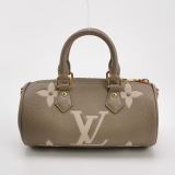 Louis Vuitton(LV) Papillon Handbag Bicolor Monogram Empreinte Giant BB — thumbnail 5