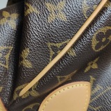Louis Vuitton(LV) Tivoli Handbag Monogram Canvas PM — thumbnail 18