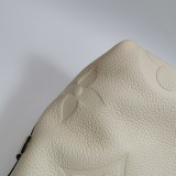 Louis Vuitton(LV) CarryAll Hobo Monogram Empreinte Giant PM — thumbnail 12