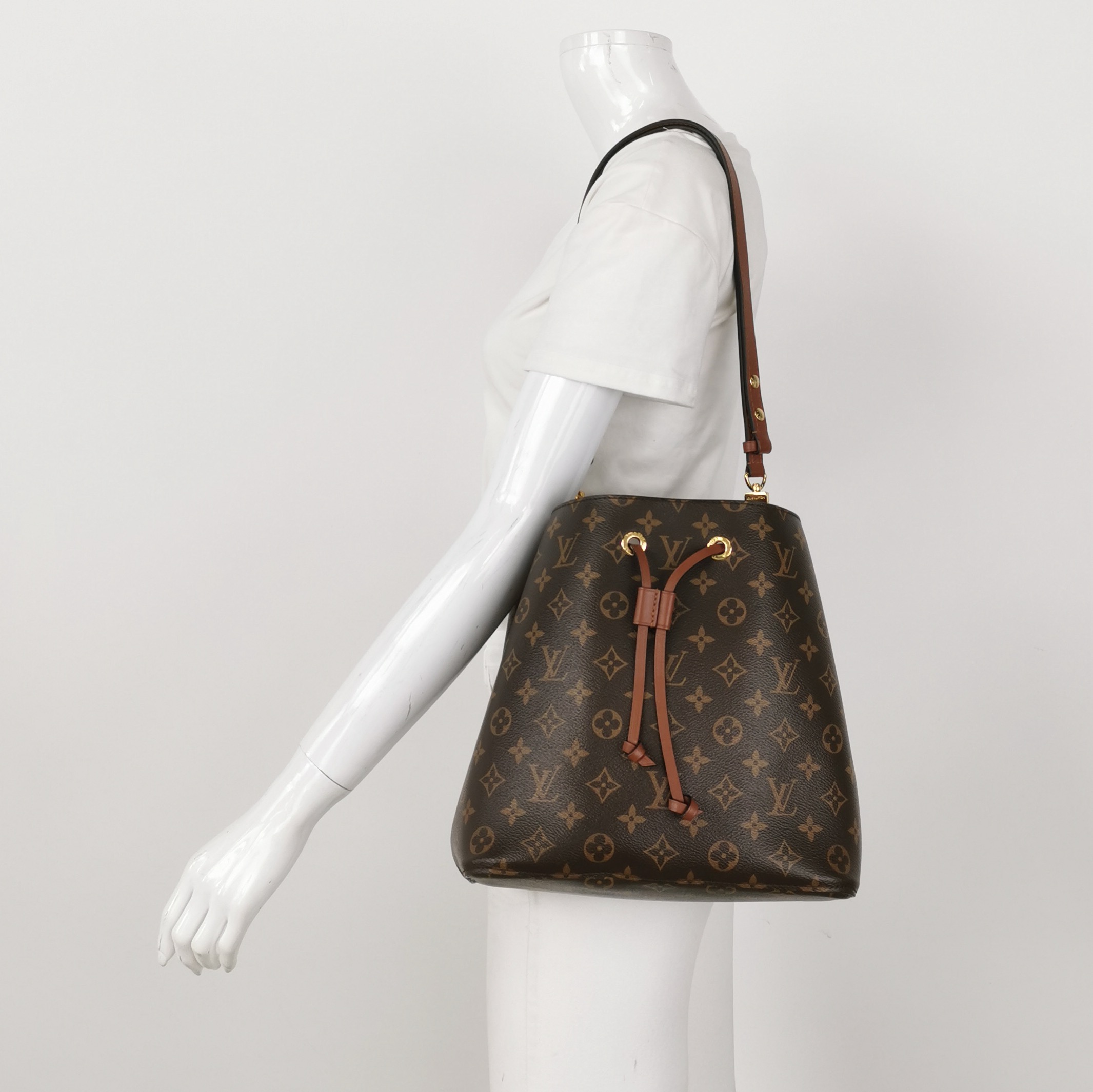 Louis Vuitton(LV) NeoNoe Handbag Monogram Canvas with Leather MM — alternate view