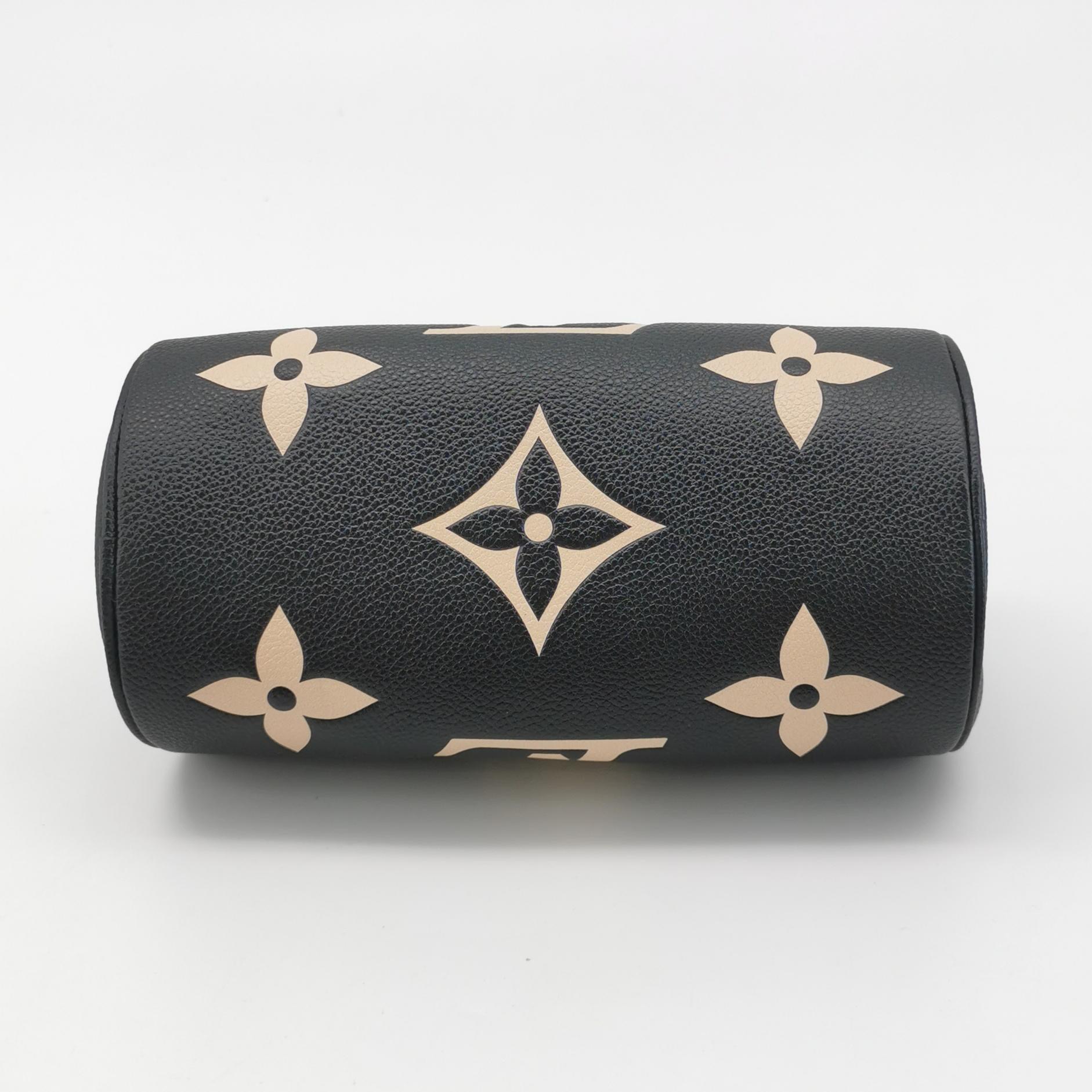 Louis Vuitton(LV) Papillon Handbag Bicolor Monogram Empreinte Giant BB — photo 6 of 14