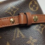 Louis Vuitton(LV) NeoNoe Handbag Monogram Canvas with Leather MM — thumbnail 18