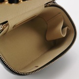 Chanel Pearl Crush Vanity Case with Chain Quilted Lambskin Mini — thumbnail 7