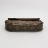 Louis Vuitton(LV) Ivy Wallet on Chain Monogram Canvas — thumbnail 6