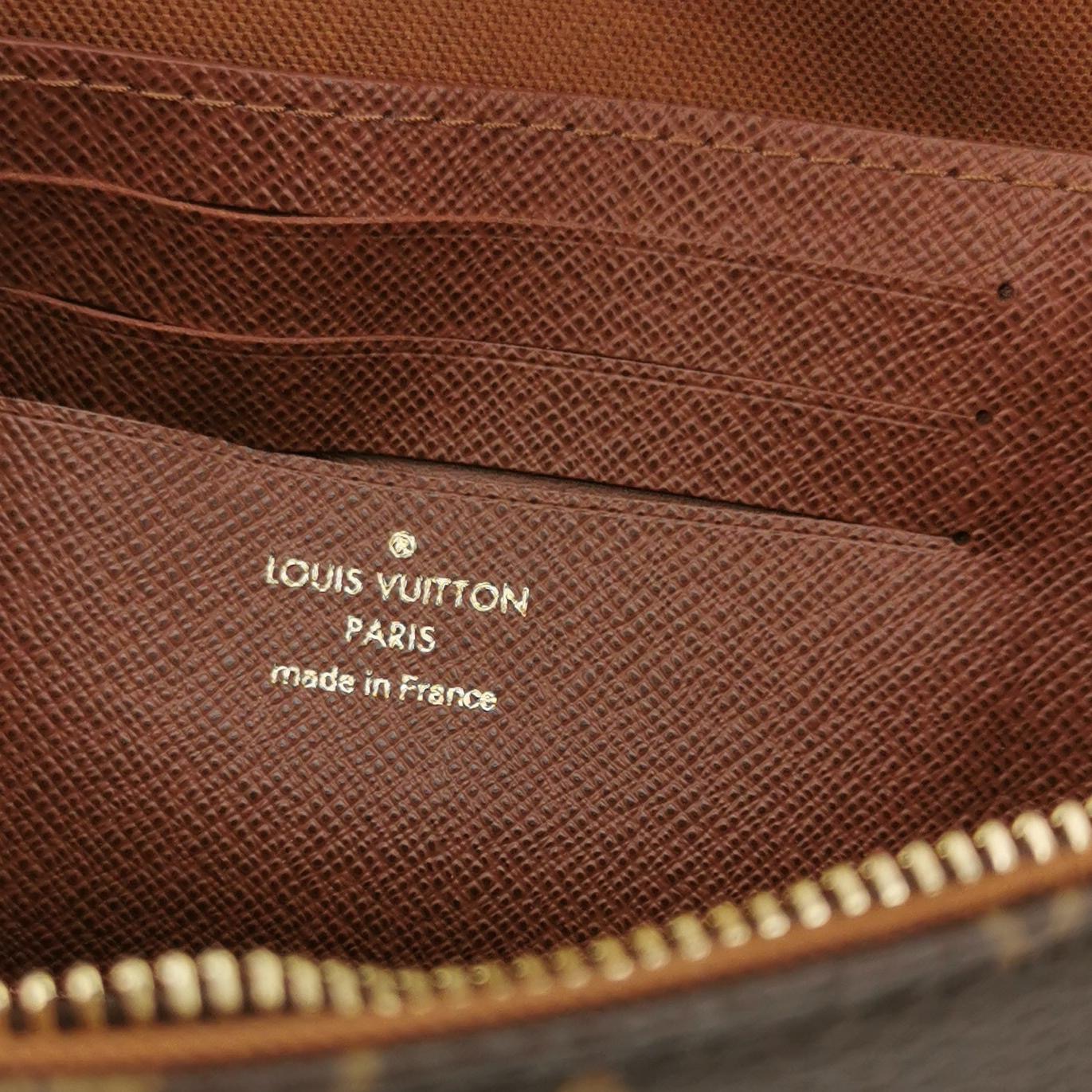 Louis Vuitton(LV) Ivy Wallet on Chain Monogram Canvas — photo 9 of 17