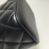 Chanel Pearl Crush Vanity Case with Chain Quilted Lambskin Mini — thumbnail 10
