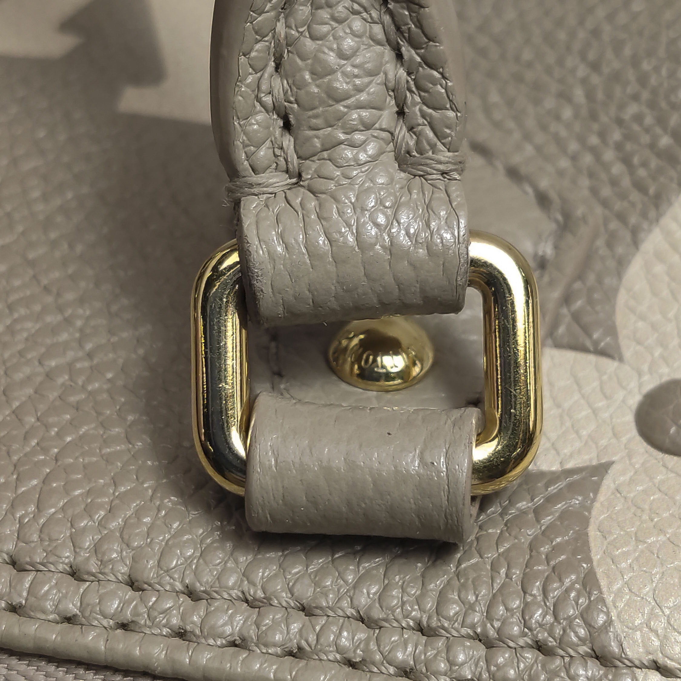 Louis Vuitton(LV) Papillon Handbag Bicolor Monogram Empreinte Giant BB — photo 10 of 13