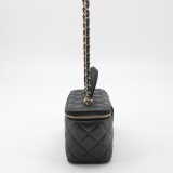 Chanel Classic Top Handle Vanity Case with Chain Quilted Lambskin Small — thumbnail 3
