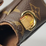 Louis Vuitton(LV) Ivy Wallet on Chain Monogram Canvas — thumbnail 13