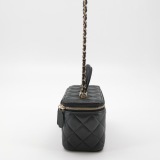 Chanel Classic Top Handle Vanity Case with Chain Quilted Lambskin Small — thumbnail 4