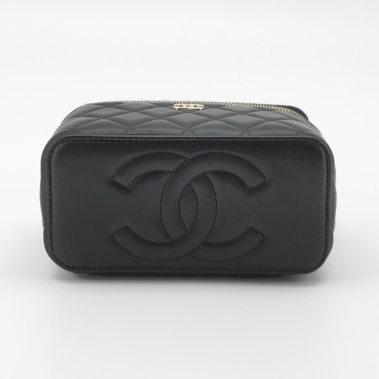 Chanel Classic Top Handle Vanity Case with Chain Quilted Lambskin Small — photo 6 of 14