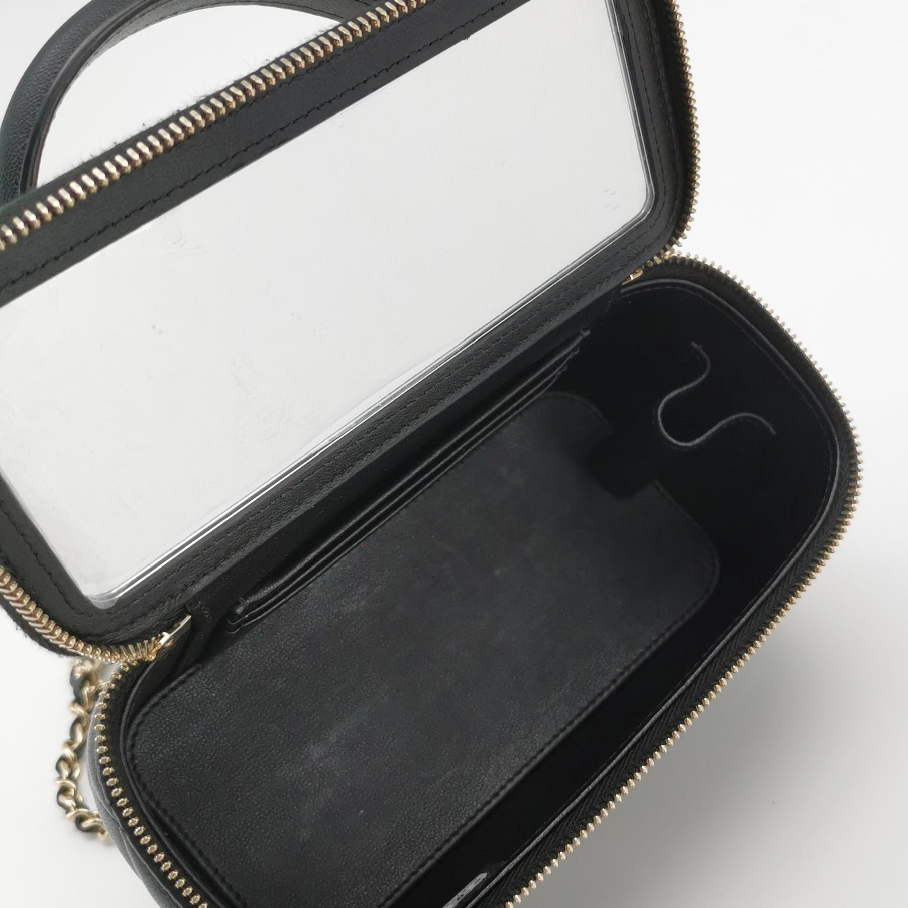 Chanel Classic Top Handle Vanity Case with Chain Quilted Lambskin Small — photo 7 of 14
