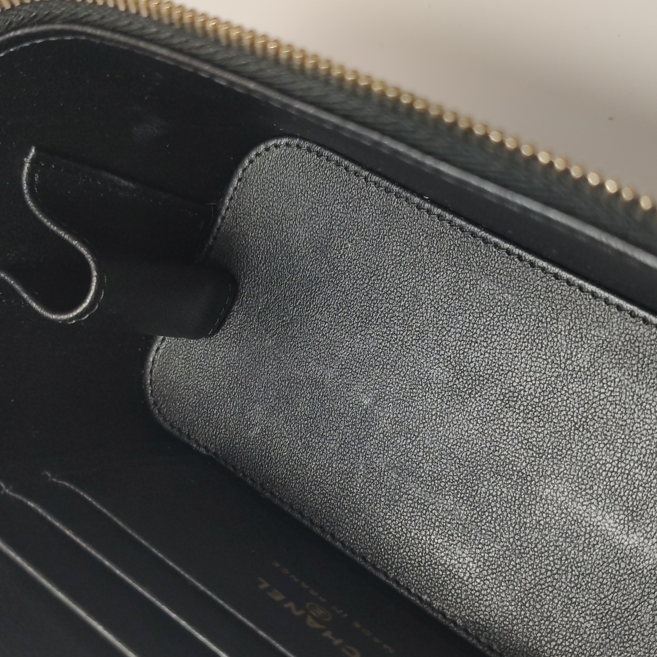 Chanel Classic Top Handle Vanity Case with Chain Quilted Lambskin Small — photo 8 of 14
