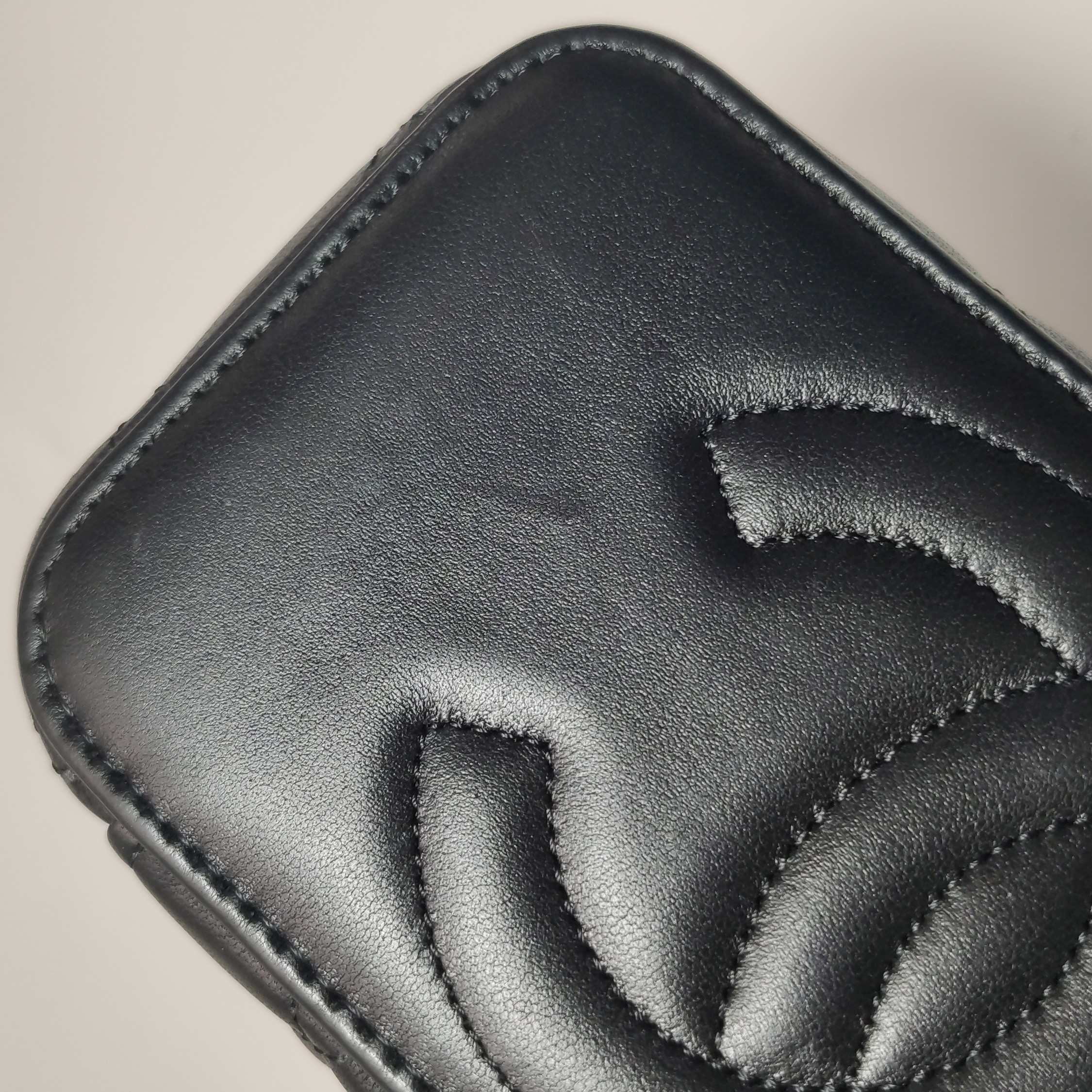 Chanel Classic Top Handle Vanity Case with Chain Quilted Lambskin Small — photo 11 of 14