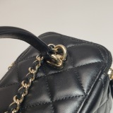 Chanel Classic Top Handle Vanity Case with Chain Quilted Lambskin Small — thumbnail 13