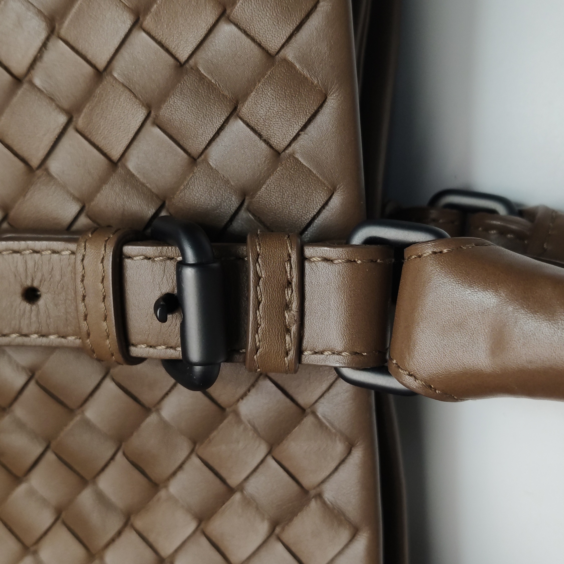 Bottega Veneta Roma Bag Intrecciato Nappa Large — photo 18 of 26
