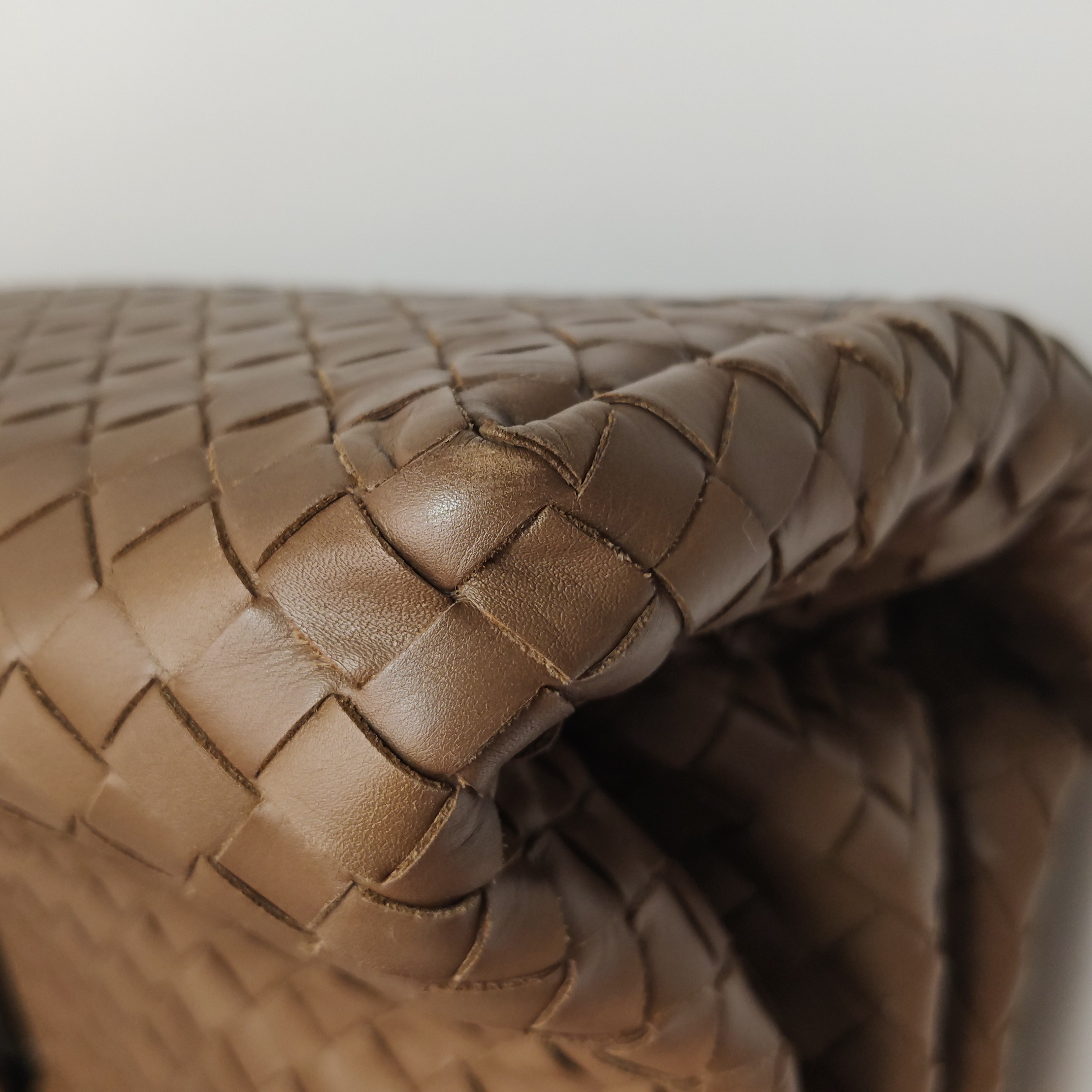 Bottega Veneta Roma Bag Intrecciato Nappa Large — photo 23 of 26