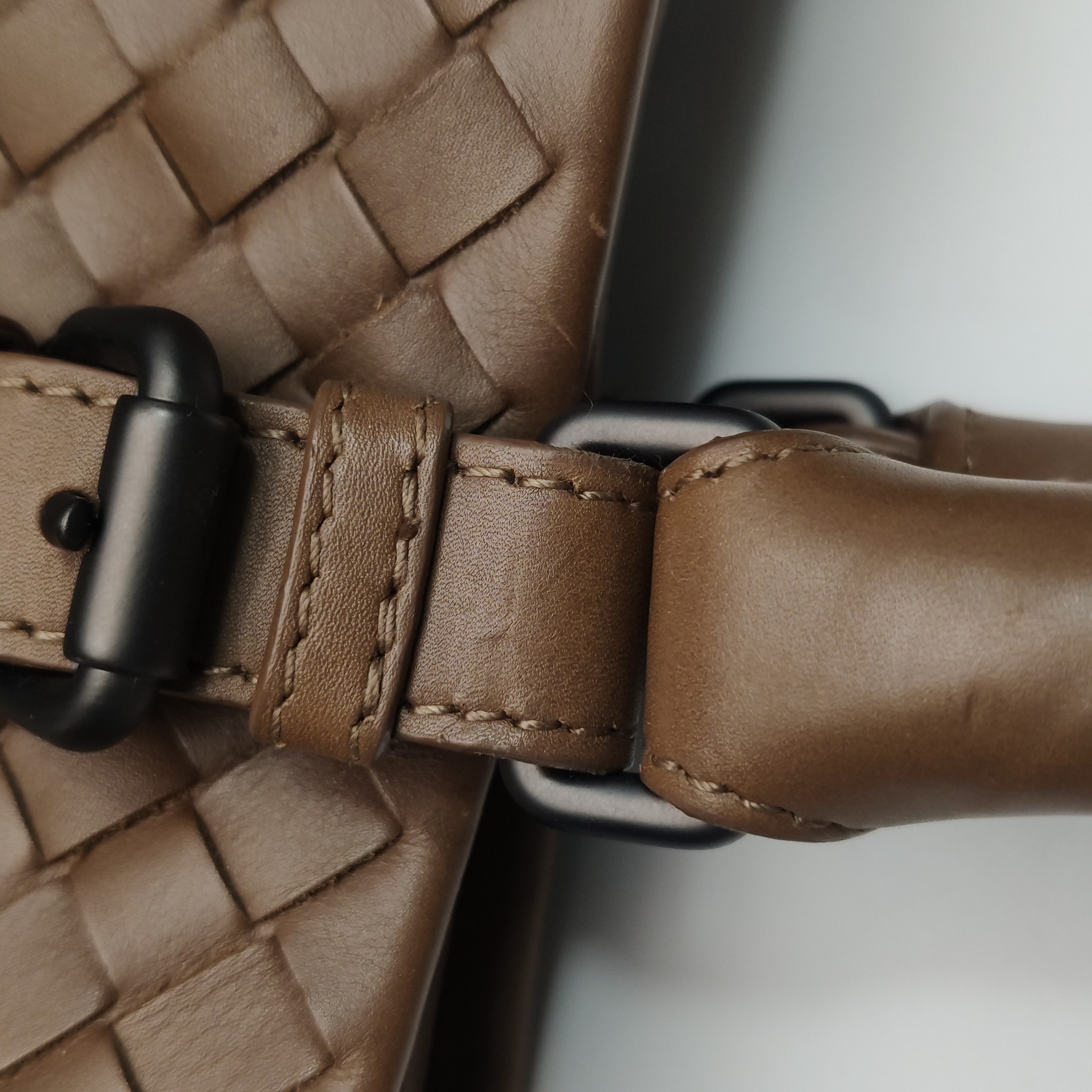 Bottega Veneta Roma Bag Intrecciato Nappa Large — photo 16 of 26