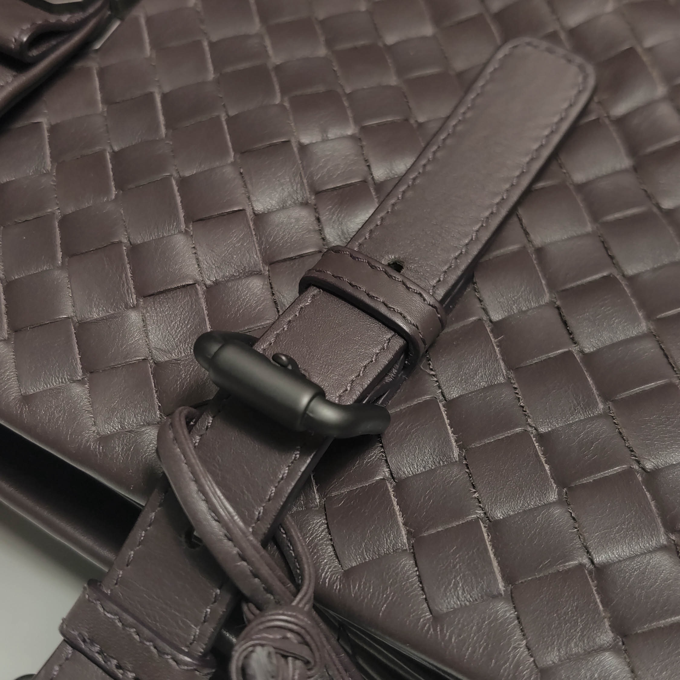 Bottega Veneta Roma Bag Intrecciato Nappa Large — photo 18 of 24