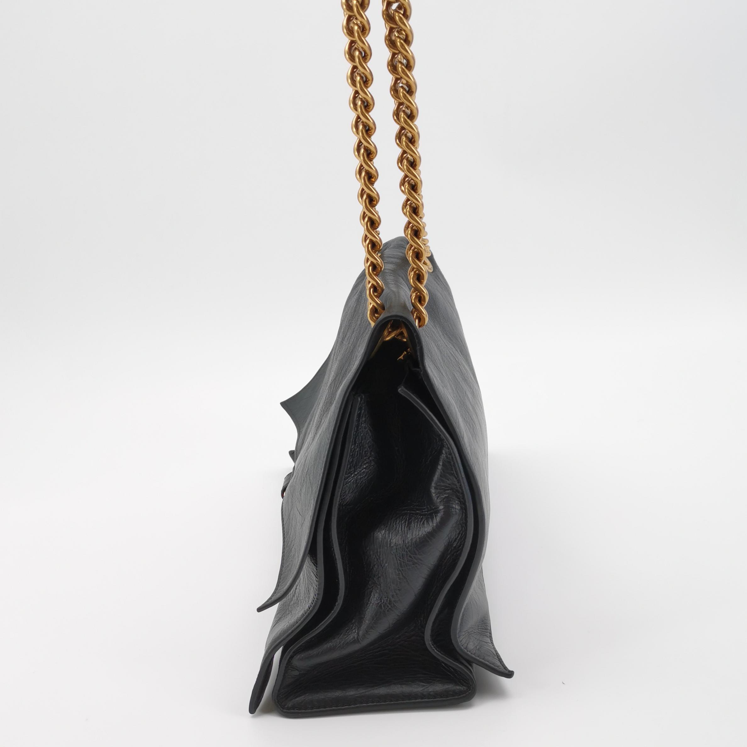 Balenciaga Crush Chain Flap Bag Leather Medium — photo 3 of 19