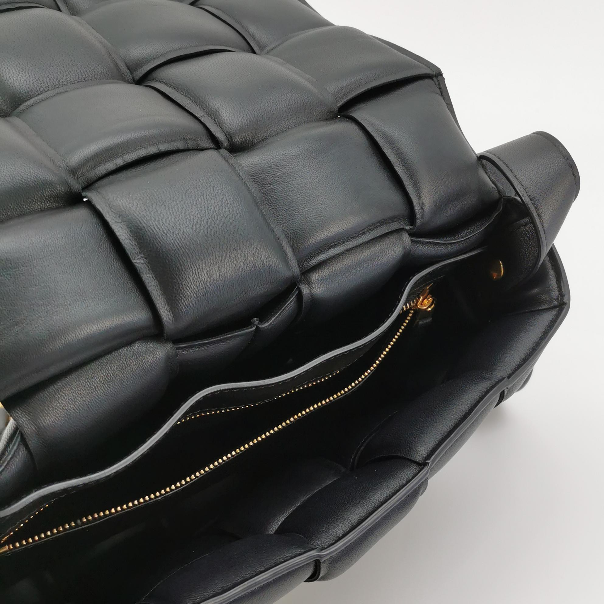 Bottega Veneta Cassette Crossbody Bag Padded Maxi Intrecciato Leather — photo 7 of 25