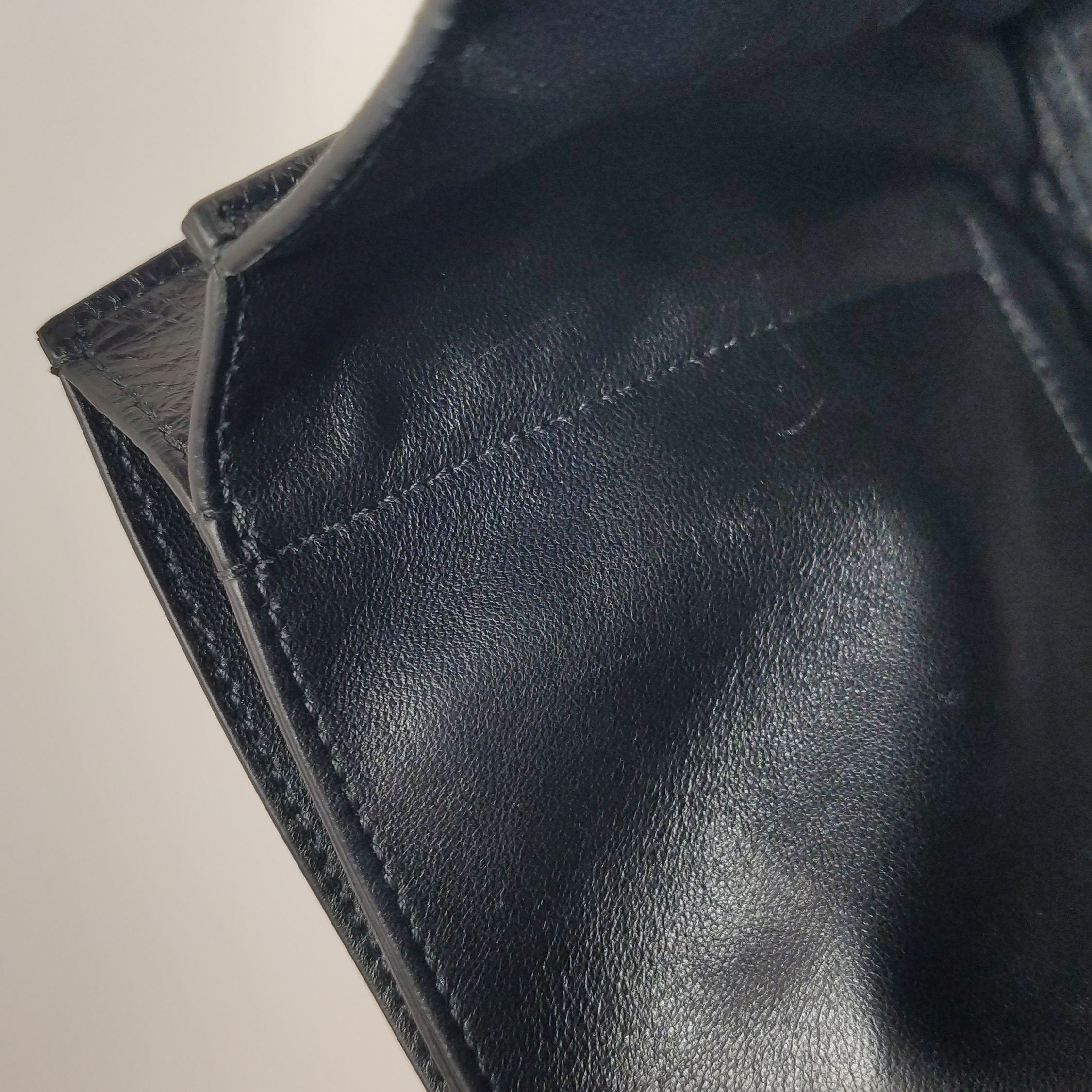 Balenciaga Crush Chain Flap Bag Leather Medium — photo 19 of 19