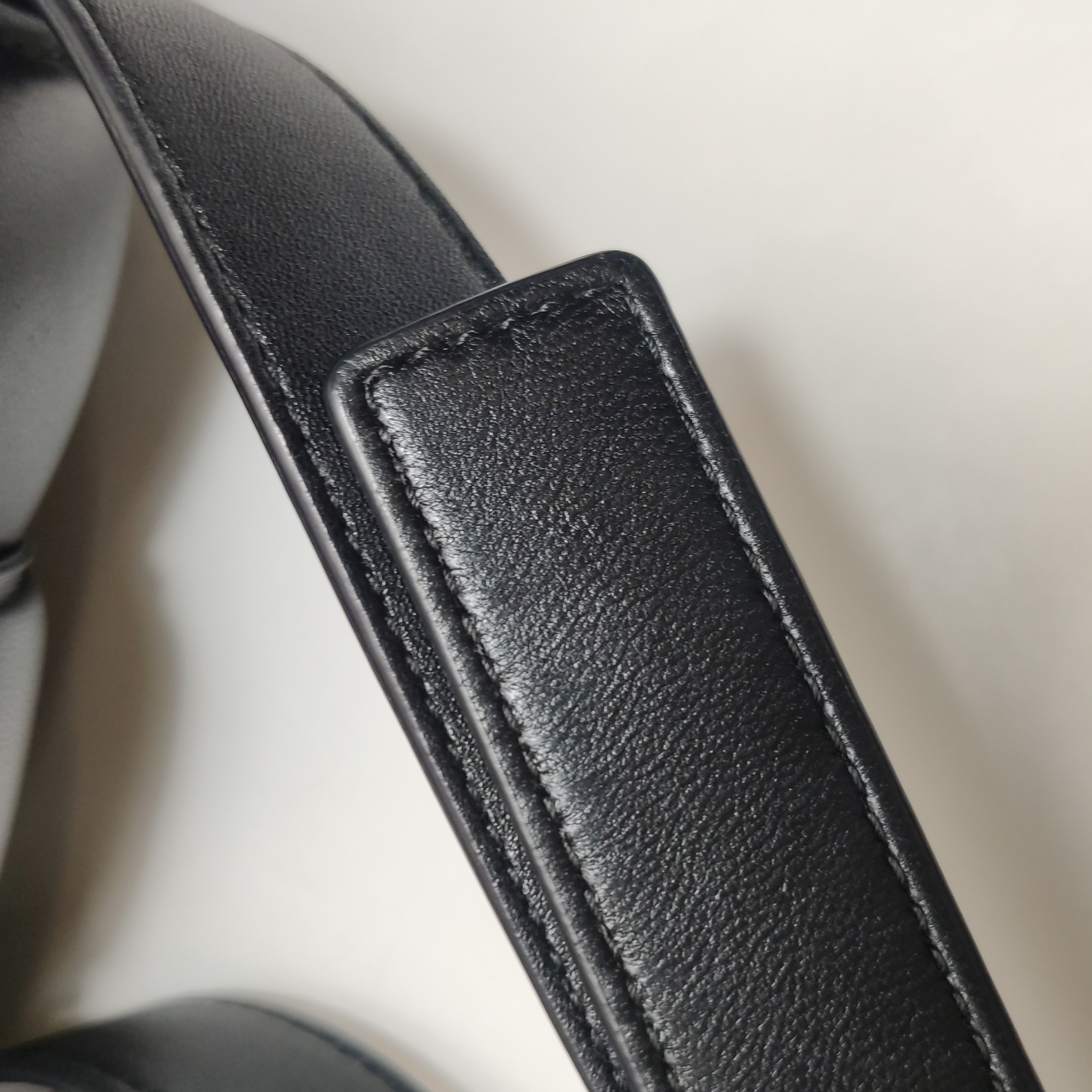 Bottega Veneta Cassette Crossbody Bag Padded Maxi Intrecciato Leather — photo 24 of 25