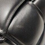 Bottega Veneta Cassette Crossbody Bag Padded Maxi Intrecciato Leather — thumbnail 20