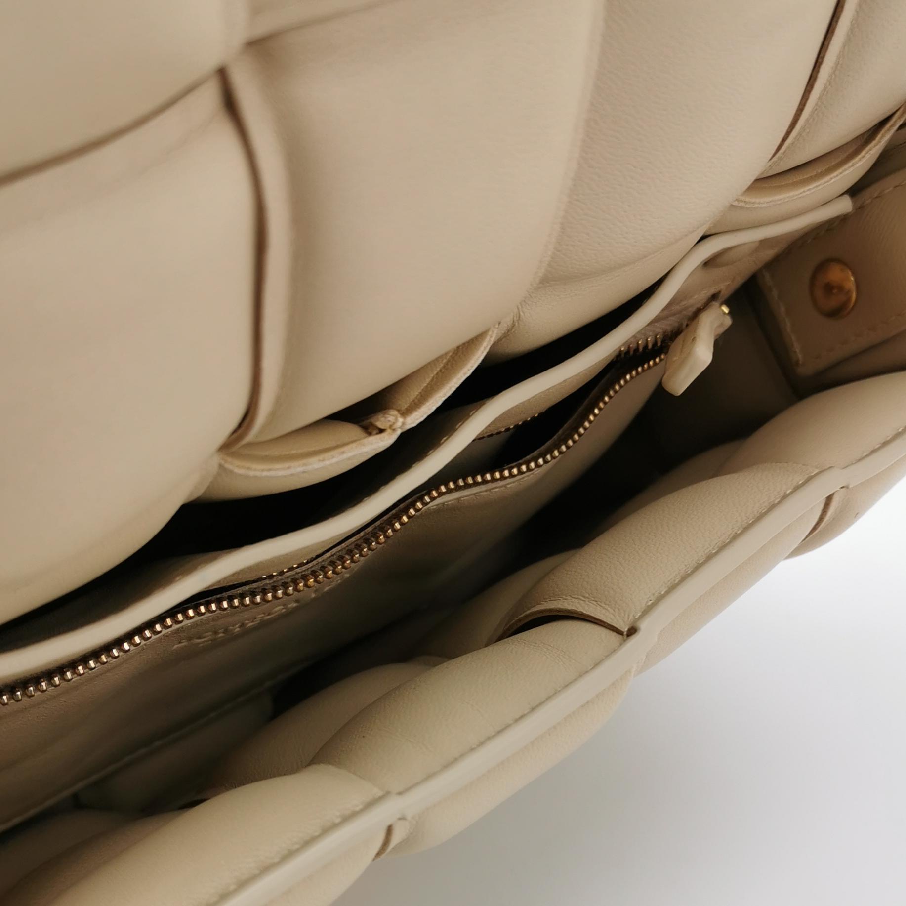 Bottega Veneta Cassette Crossbody Bag Padded Maxi Intrecciato Leather — photo 7 of 19