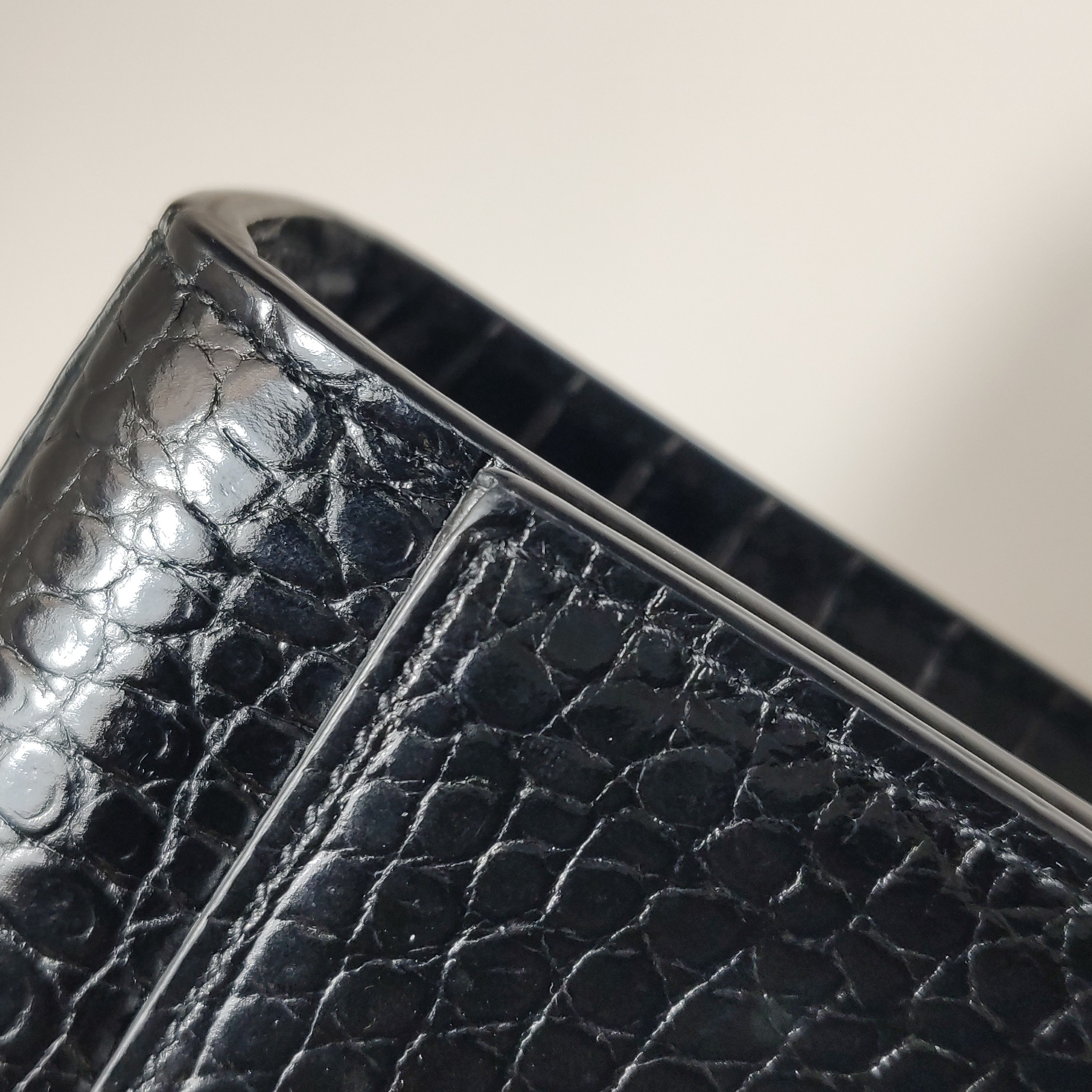 Saint Laurent Kate Tassel Crossbody Bag Crocodile Embossed Leather Medium — photo 13 of 18