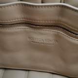Bottega Veneta Cassette Crossbody Bag Padded Maxi Intrecciato Leather — thumbnail 8