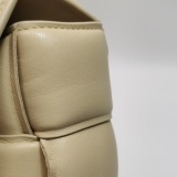 Bottega Veneta Cassette Crossbody Bag Padded Maxi Intrecciato Leather — thumbnail 18