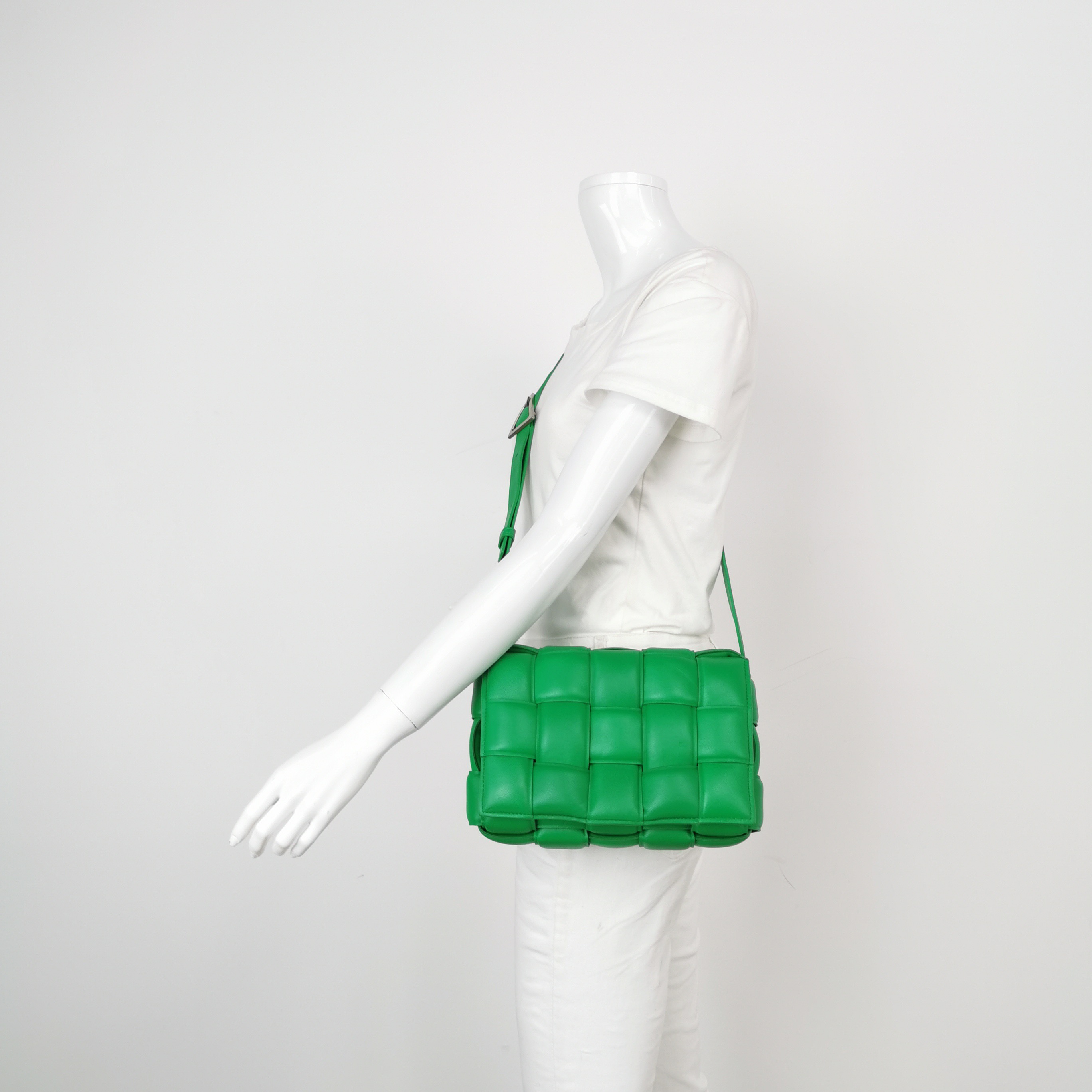 Bottega Veneta Cassette Crossbody Bag Padded Maxi Intrecciato Leather — alternate view