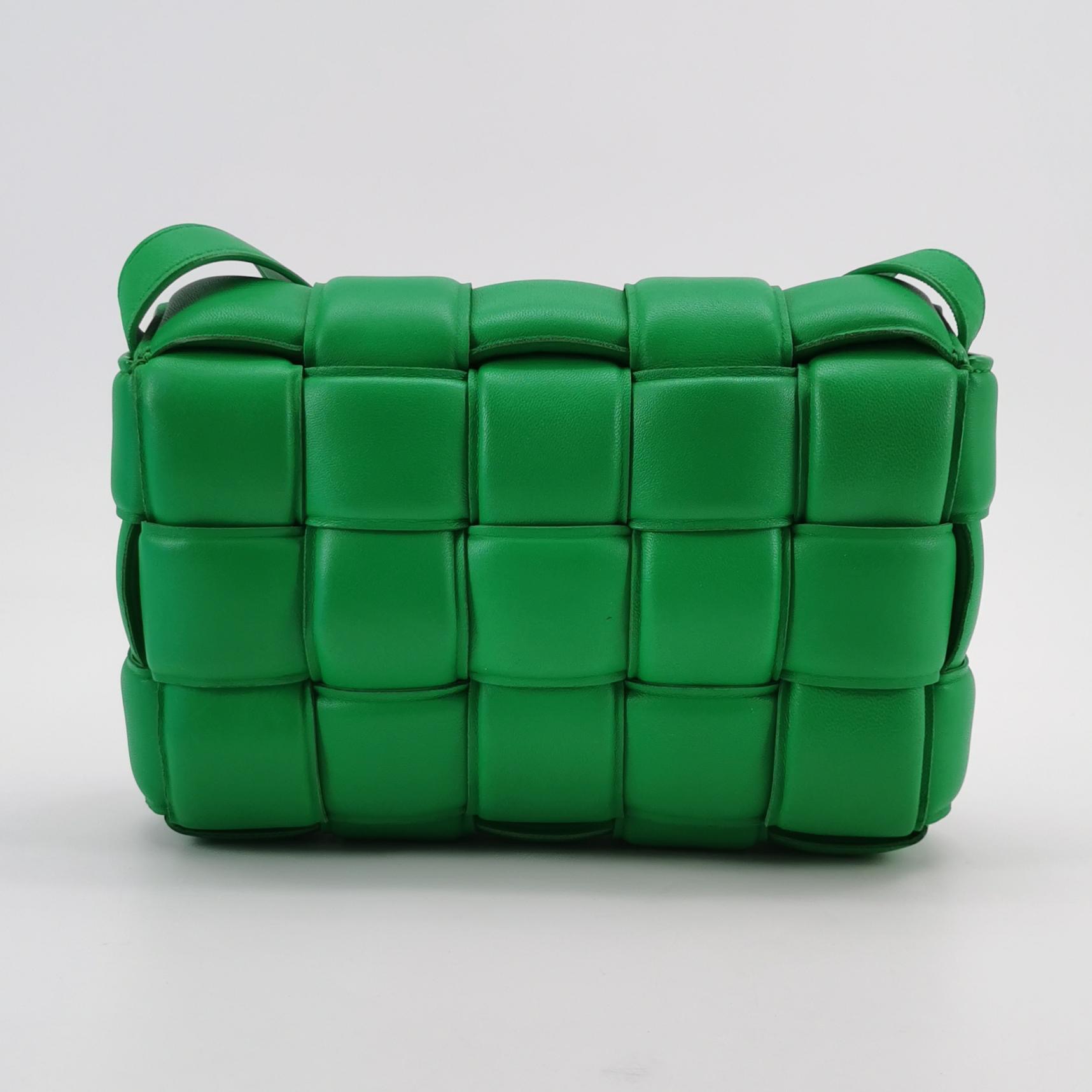 Bottega Veneta Cassette Crossbody Bag Padded Maxi Intrecciato Leather — photo 5 of 25