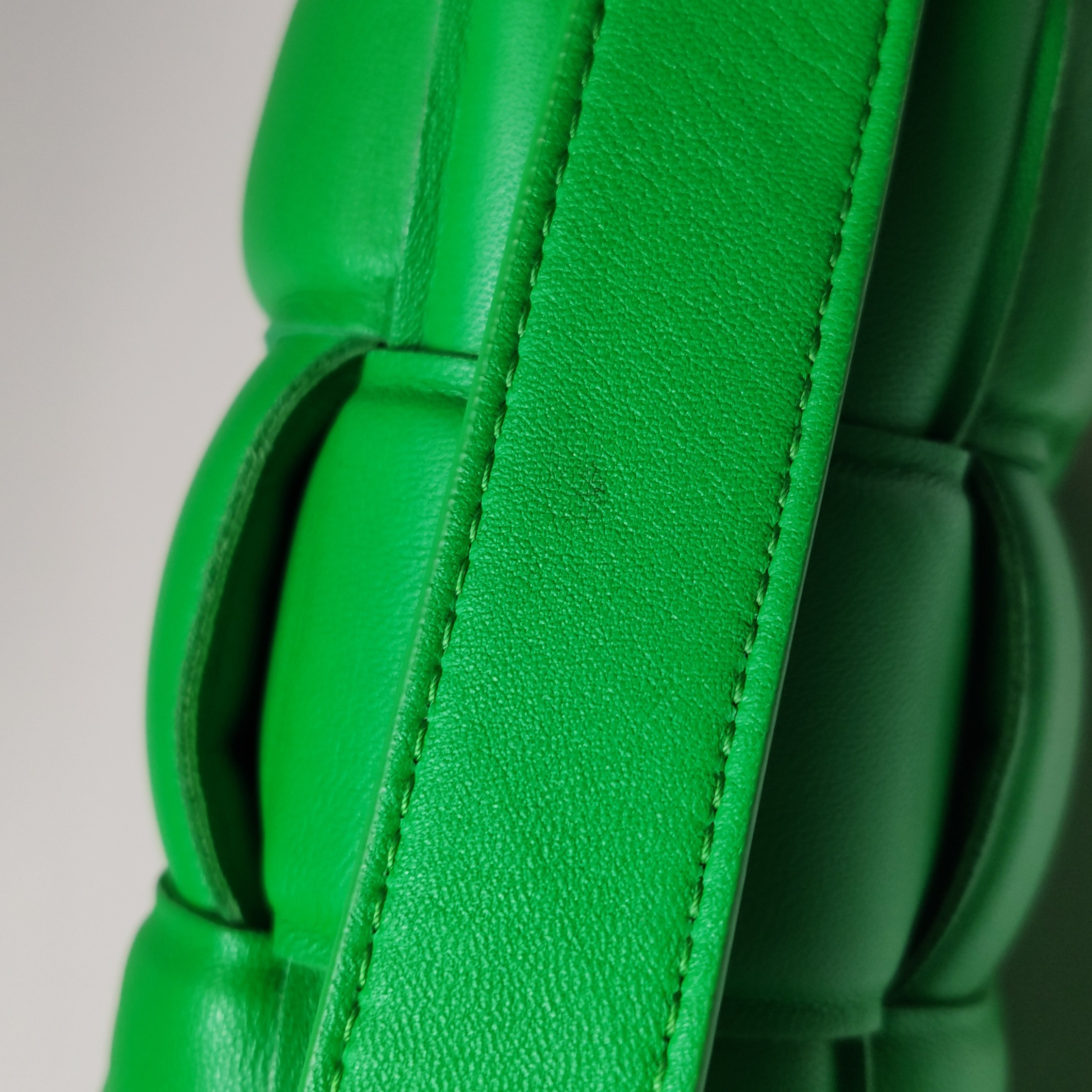 Bottega Veneta Cassette Crossbody Bag Padded Maxi Intrecciato Leather — photo 15 of 25