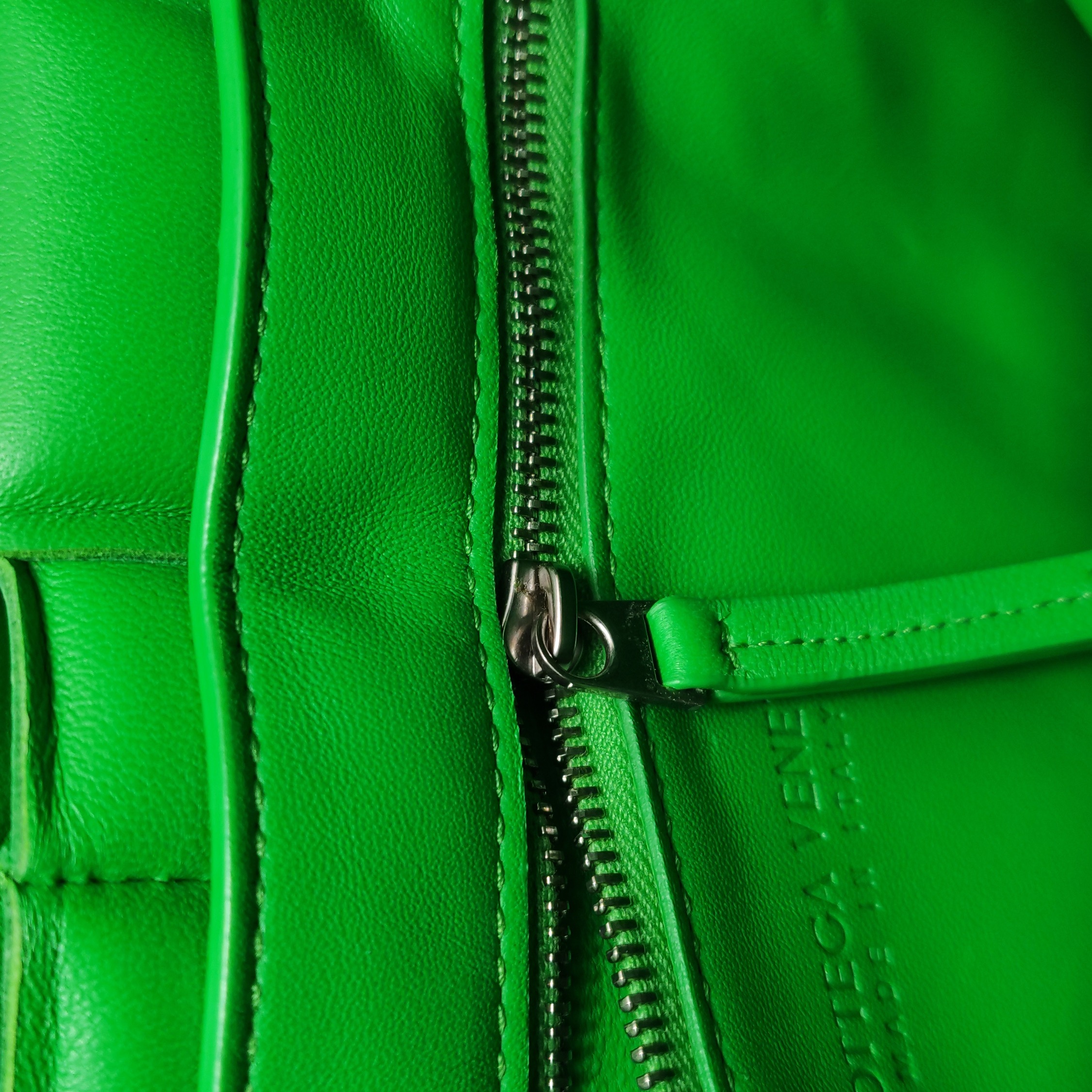 Bottega Veneta Cassette Crossbody Bag Padded Maxi Intrecciato Leather — photo 9 of 25