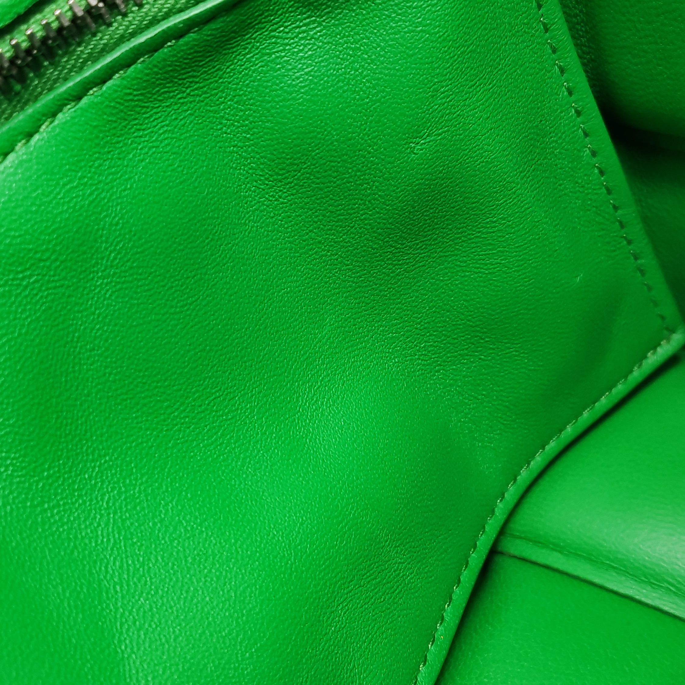 Bottega Veneta Cassette Crossbody Bag Padded Maxi Intrecciato Leather — photo 24 of 25
