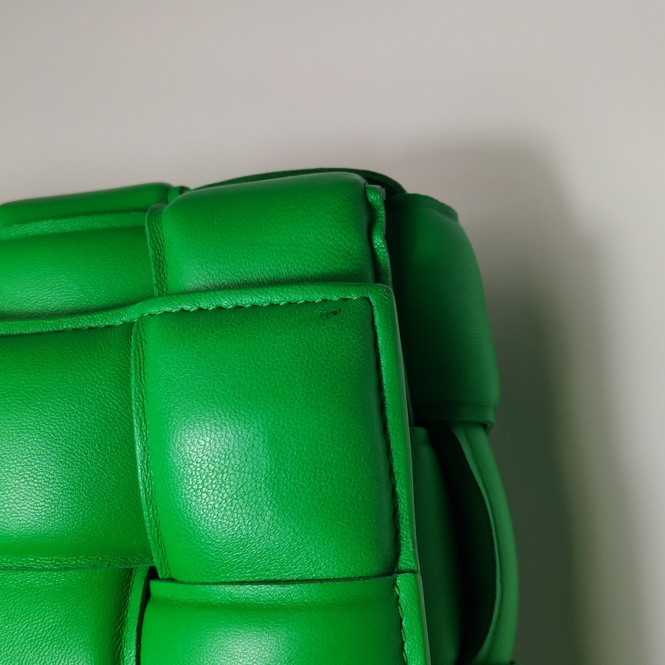 Bottega Veneta Cassette Crossbody Bag Padded Maxi Intrecciato Leather — photo 19 of 25