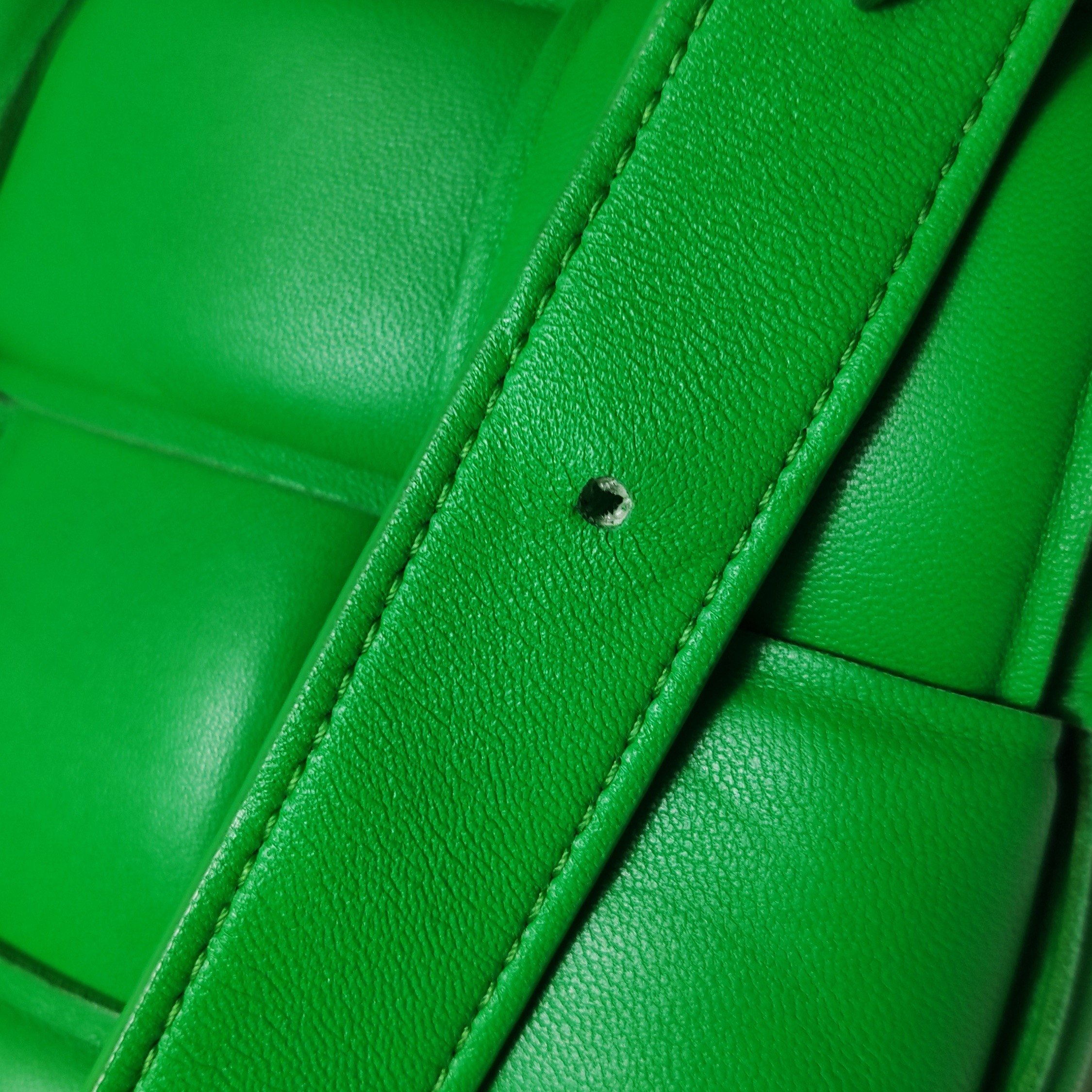 Bottega Veneta Cassette Crossbody Bag Padded Maxi Intrecciato Leather — photo 22 of 25