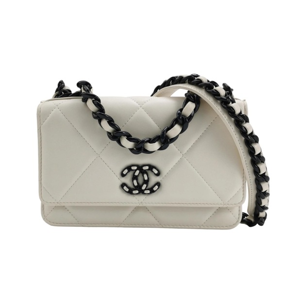 Chanel 19 Wallet on Chain Quilted Lambskin — pre-owned, Vierlot
