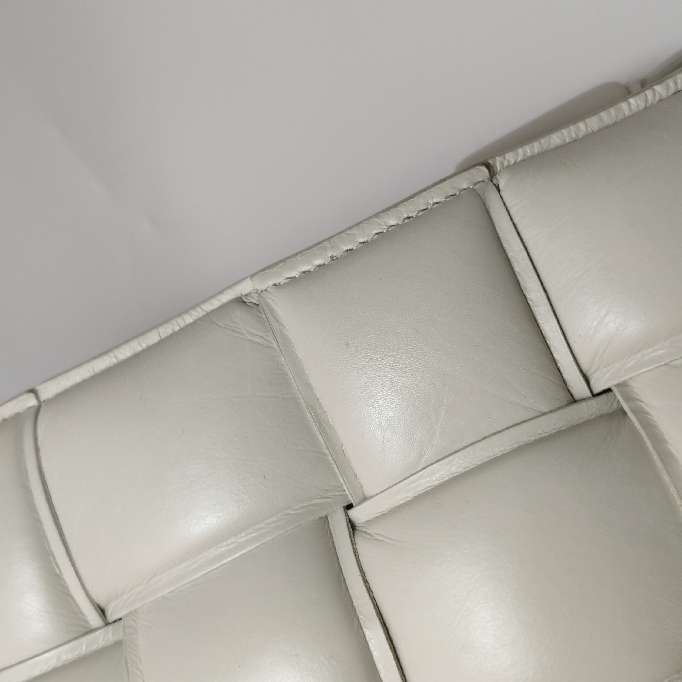 Bottega Veneta Cassette Crossbody Bag Padded Maxi Intrecciato Leather — photo 17 of 25