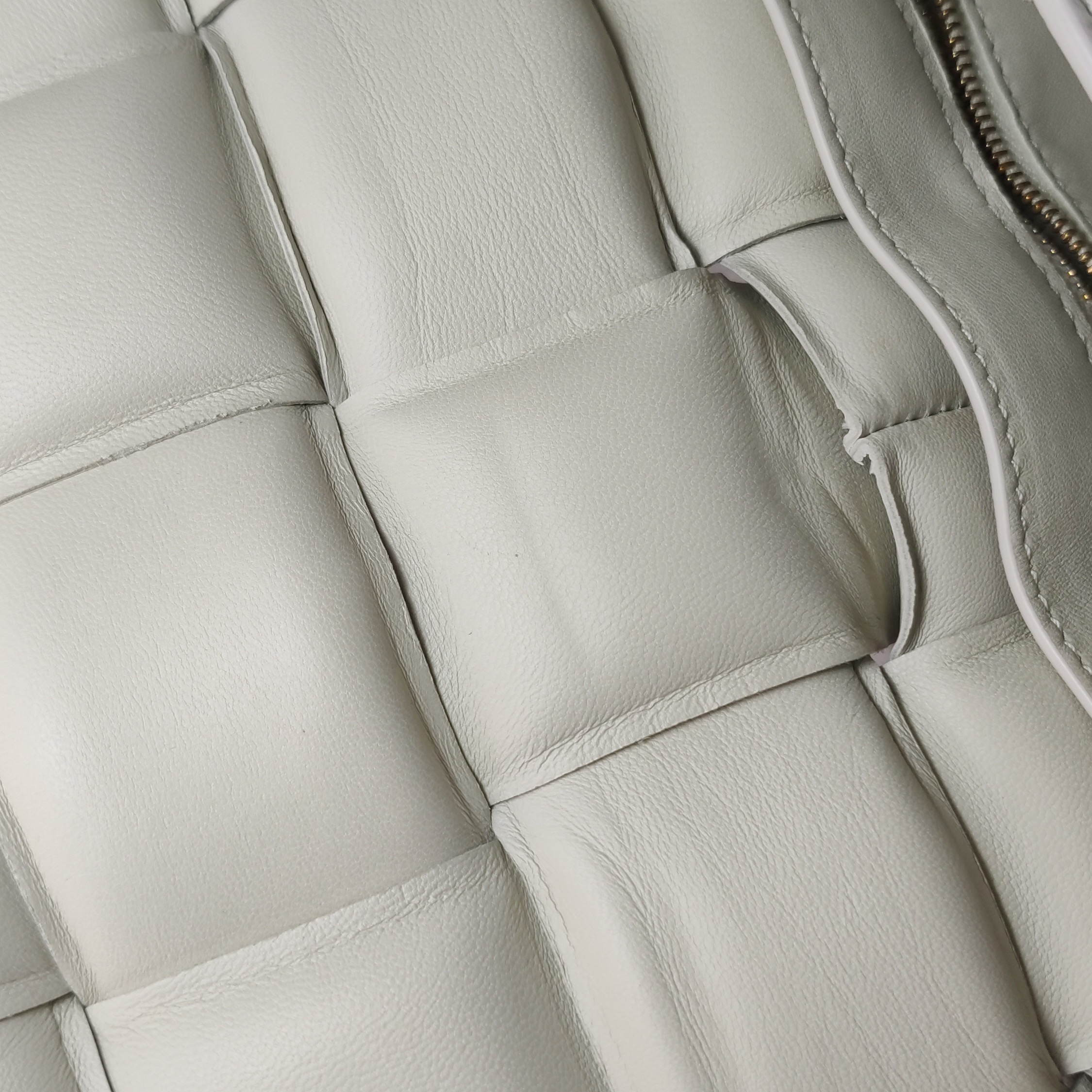 Bottega Veneta Cassette Crossbody Bag Padded Maxi Intrecciato Leather — photo 24 of 25