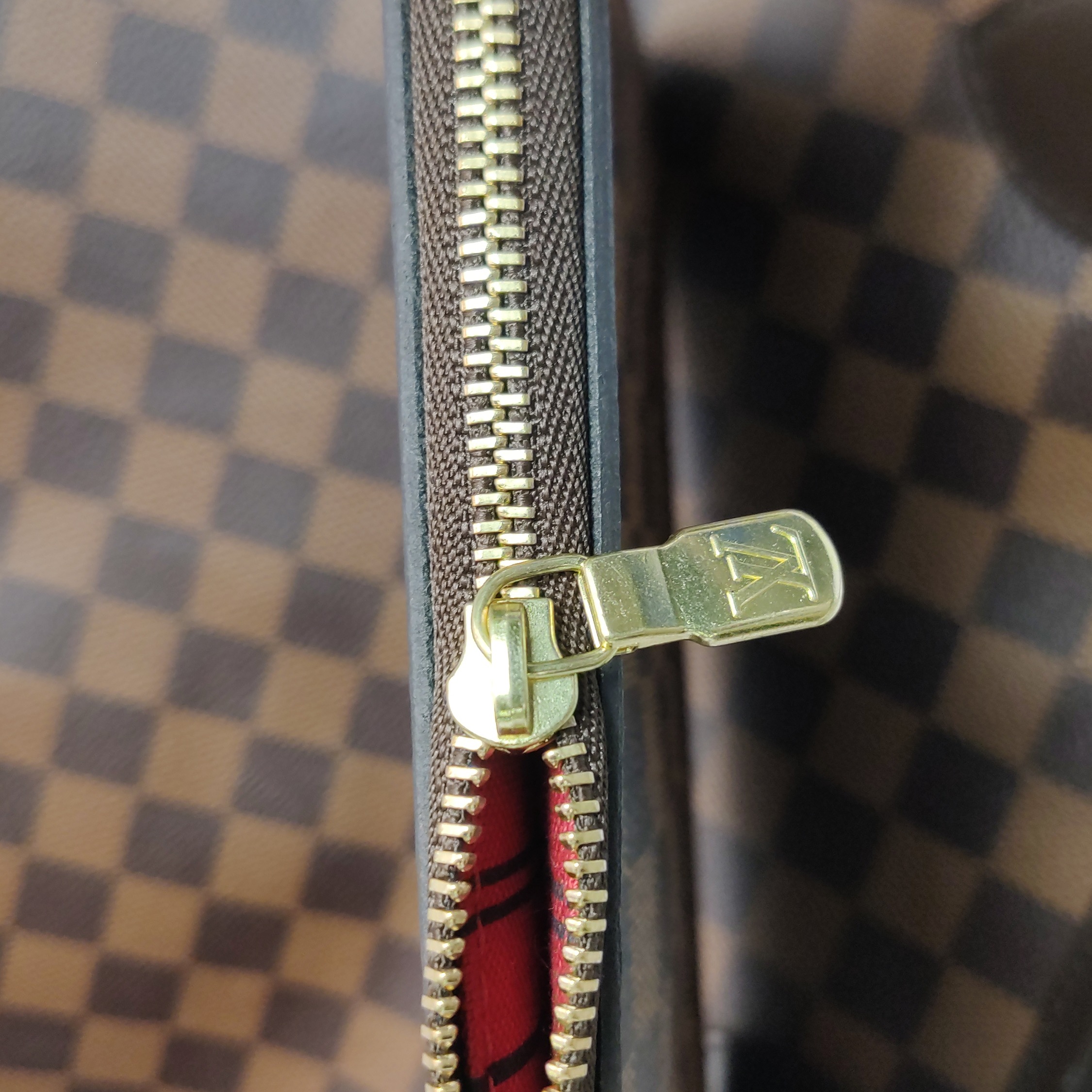 Louis Vuitton(LV) Neverfull Tote Damier MM — photo 12 of 19