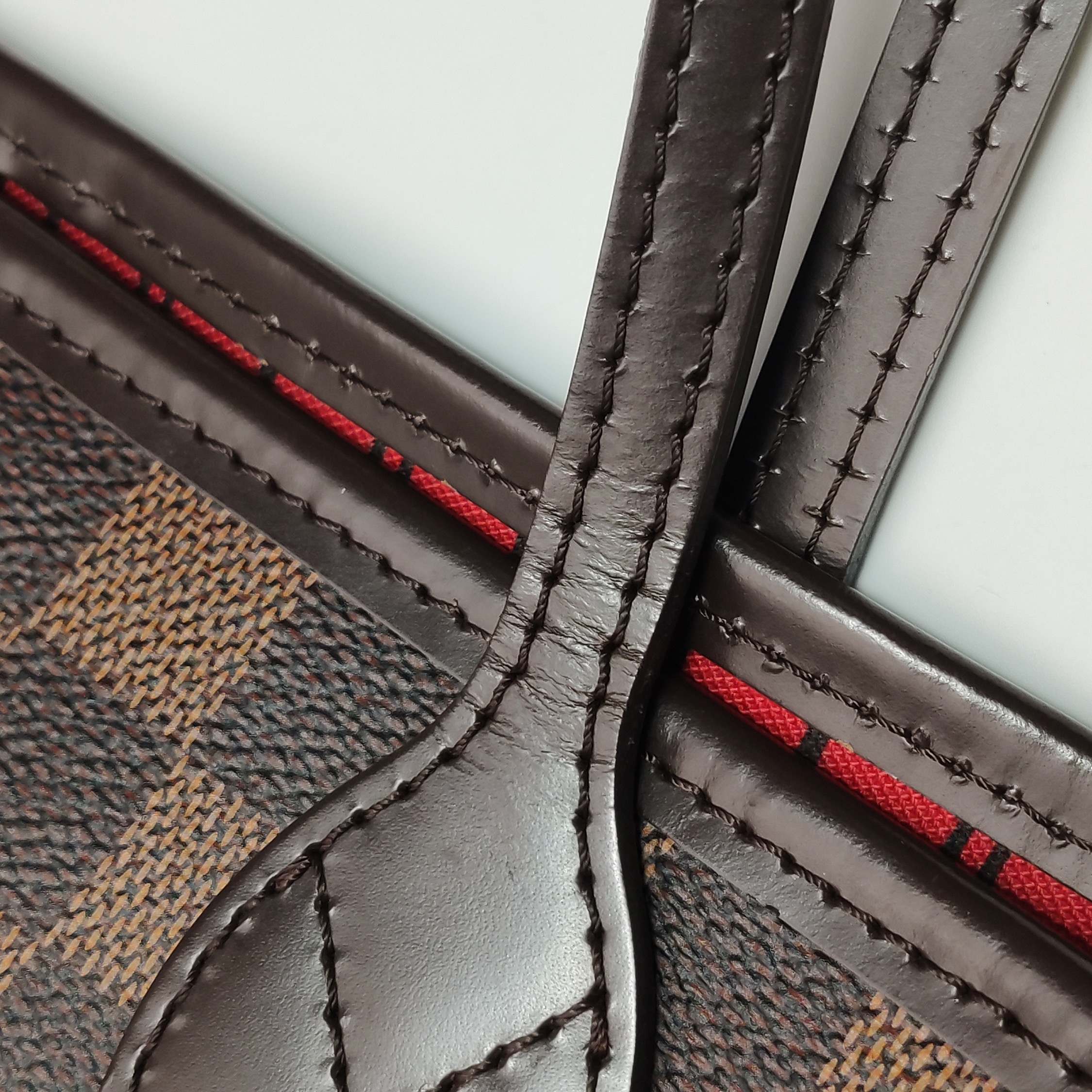 Louis Vuitton(LV) Neverfull Tote Damier MM — photo 15 of 19