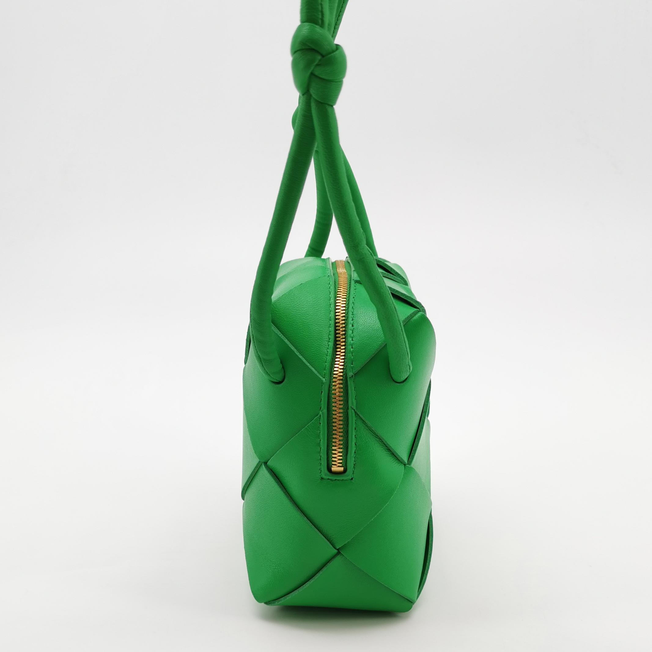 Bottega Veneta Cassette Camera Crossbody Bag Maxi Intrecciato Leather Mini — photo 3 of 22