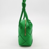 Bottega Veneta Cassette Camera Crossbody Bag Maxi Intrecciato Leather Mini — thumbnail 3