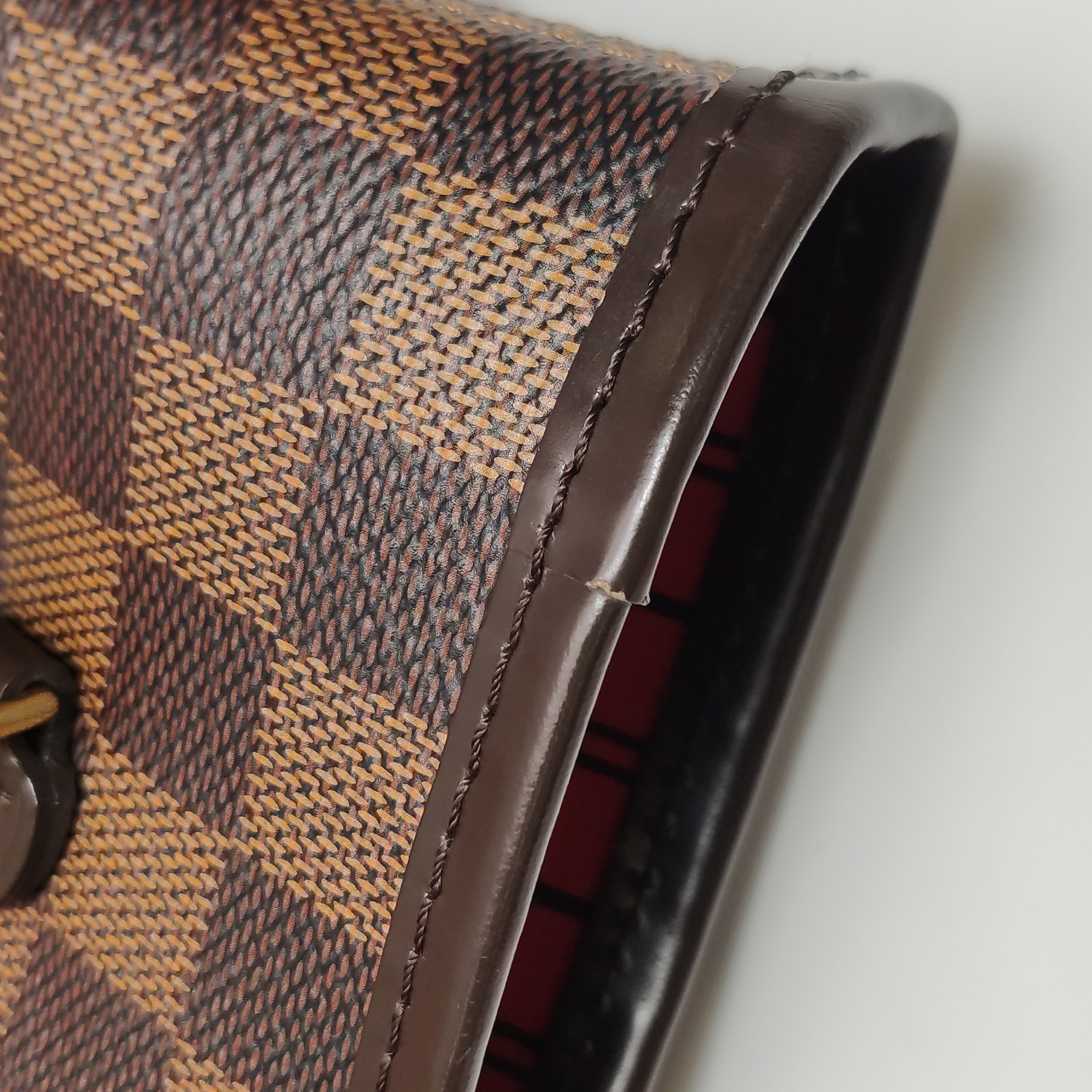 Louis Vuitton(LV) Neverfull Tote Damier MM — photo 16 of 19